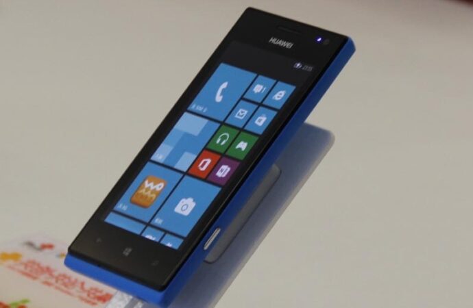 Windows Phone 8 prezanton telefonin inteligjent “Huawei W1”