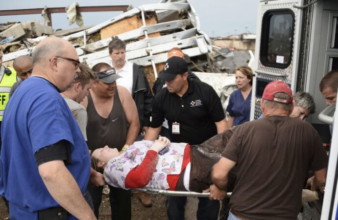 Mbi 90 të vdekur nga një tornado në Amerikë