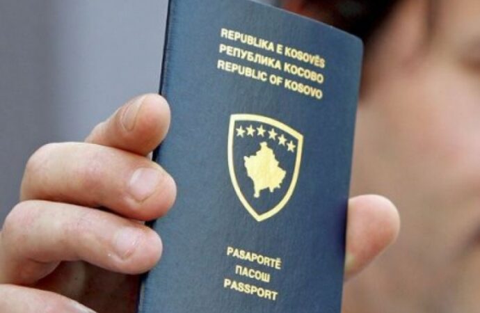 Rumania njeh pasaportat e Kosovës