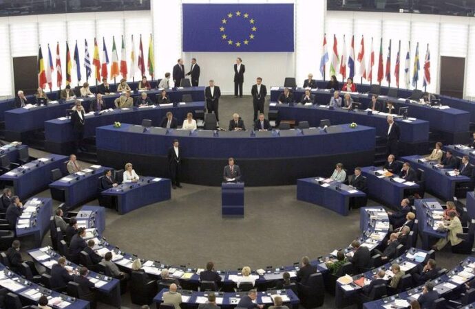 PE diskuton për evazionin fiskal