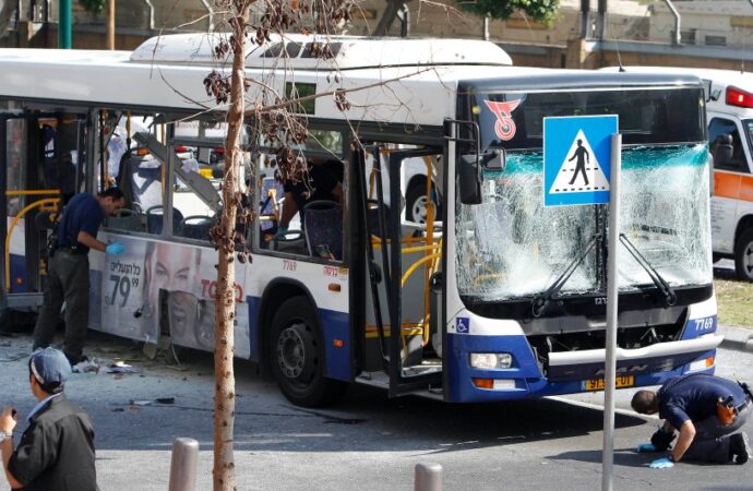 Pakistan, vriten 11 studentë