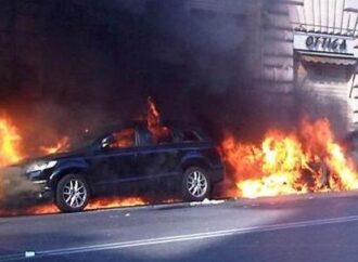 Elbasan, digjet makina e biznesmenit