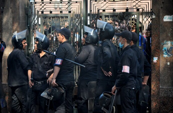 Egjipt, 35 të vrarë gjatë arratisjes nga burgu