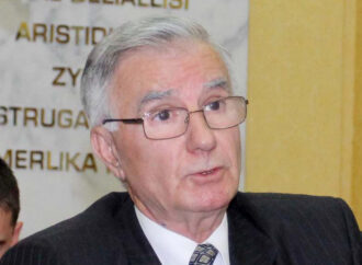 Ambasadori i Shqipërisë në Vjenë: Berisha këshilltar i Bashës