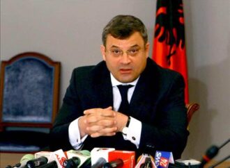 Arben Imami shet qindra ton metale