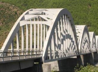 Burrel, ‘’Ura e Zogut‘’ shitet për skrap