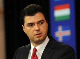 Basha: Rama ka formuar një ekip me “kamikazë personalë”