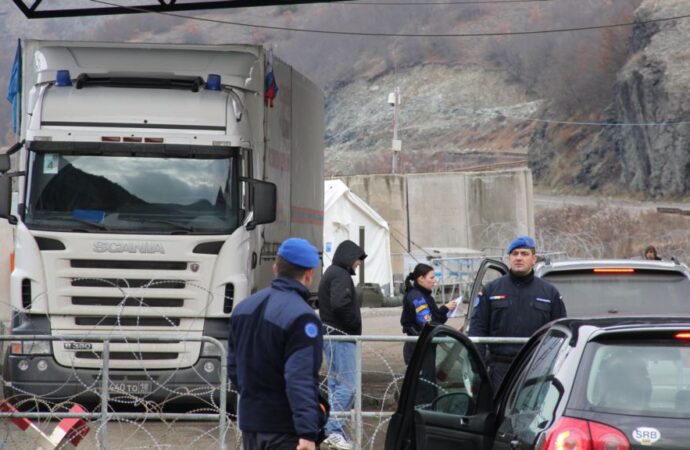 Kosovë, zhdoganohen maunet pas marrëveshjes