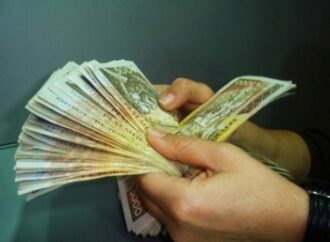 Thellohet rënia e kredisë në valutë