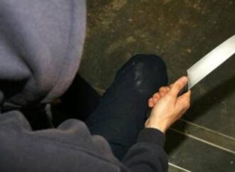 Tiranë: Sherr mes të rinjve, plagoset i riu