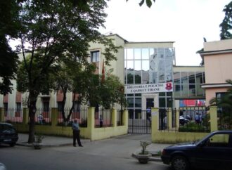 Tiranë, prangoset Ardian Peposhi