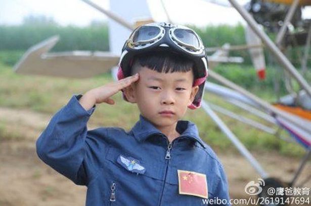 Kinë, piloti më i vogël në botë
