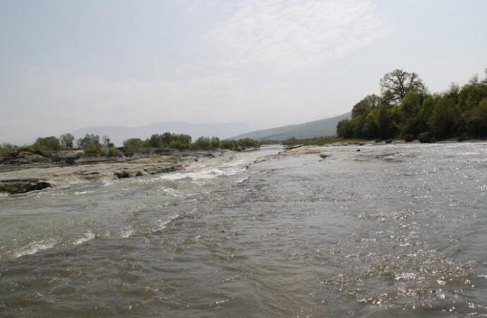 Mbytet 45-vjeçari në lumin Drin