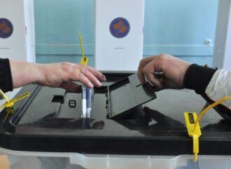 Beogradi provokon duke dorëzuar në KQZ listën “Srbija”