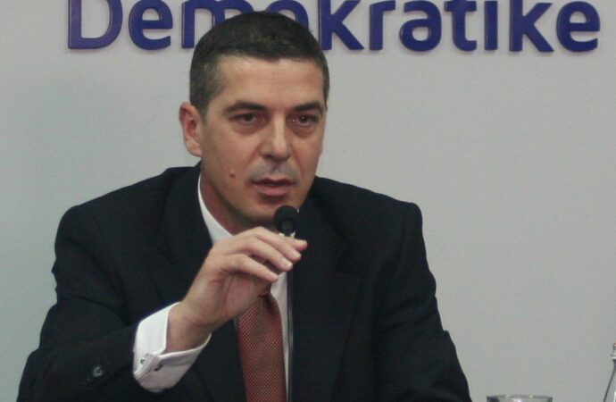Zgjedhjet në Korçë,  FRD prezanton kandidaten