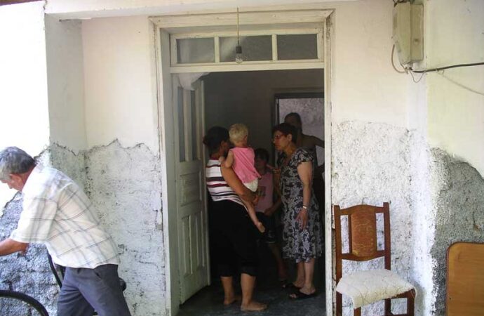 Vlorë, dhunohet dhe grabitet çifti i të moshuarve