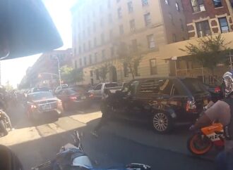 Motoristë vs.Range Rover, “luftë” si në filma në rrugët e Nju Jorkut
