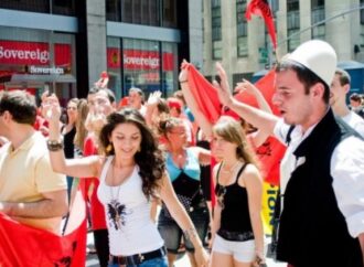 World Happiness Report: Shqiptarët më të lumturit në Ballkan