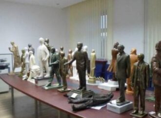 Shtatorja e Rugovës, pranë Kuvendit të Kosovës