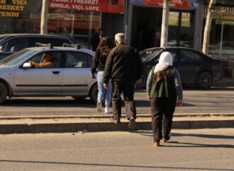 ﻿Infrastruktura në Kamëz, plot probleme dhe mungesa