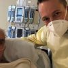 Vdes dy muaj më vonë amerikani i cili bëri transplant zemër derri