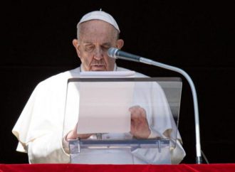 Fjalimi më i ashpër i Papa Françeskut për luftën në Ukrainë