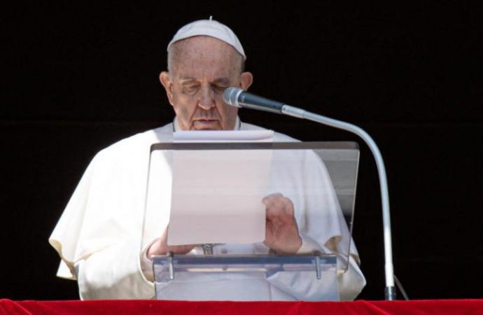 Fjalimi më i ashpër i Papa Françeskut për luftën në Ukrainë