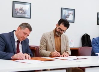 KUB nënshkruan memorandum bashkëpunimi me SwissContact