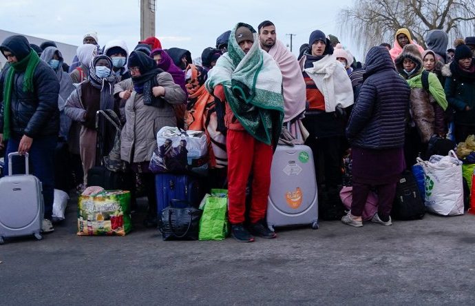 OKB: Mbi 5 milion refugjatë nga Ukraina drejt vendeve fqinje
