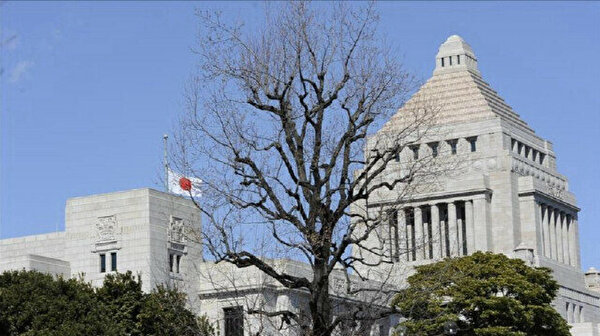 Miratohet ligji që lejon forcat japoneze për të evakuar të huajt në misione emergjente