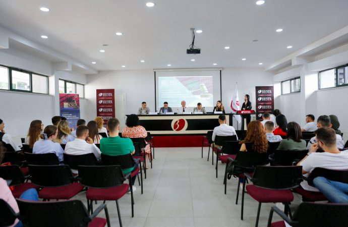Departamenti i Drejtësisë në KUB zhvilloi Konferencën e VI-të Studentore