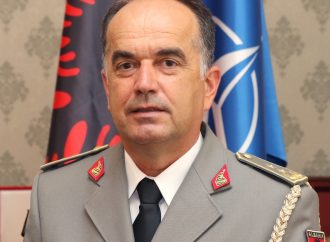 Ish-gjenerali Bajram Begaj zgjidhet President i Shqipërisë