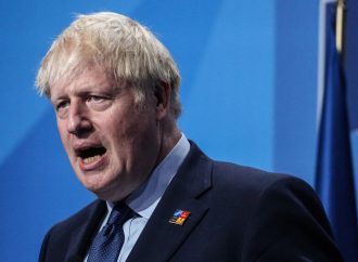 Kryeministri Boris Johnson jep dorëheqjen