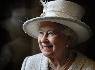 Pas ndarjes nga jeta të Mbretëreshës Elizabeth II, ja cilët janë trashëgimtarët e familjes mbretërore të Britanisë