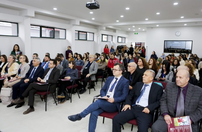 Zhvillohet Konferenca e Tretë Ndërkombëtare mbi studimet në Media dhe Komunikim në KUB