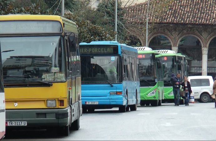 Problematikat kronike të transportit urban në Tiranë